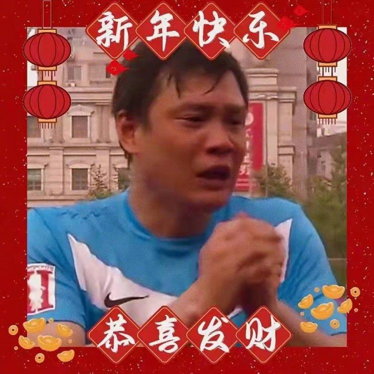 黄晓明一袭休闲装扮低调亮相，疑为角色留的胡须引人注目，也令人更加期待片中出租车司机造型的曝光